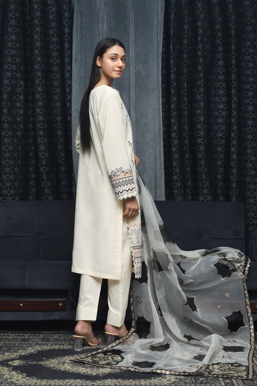 SAYA BROSHA LAWN STITCHED