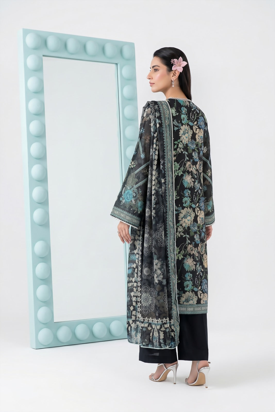 3PC Crystal Embroidered Lawn