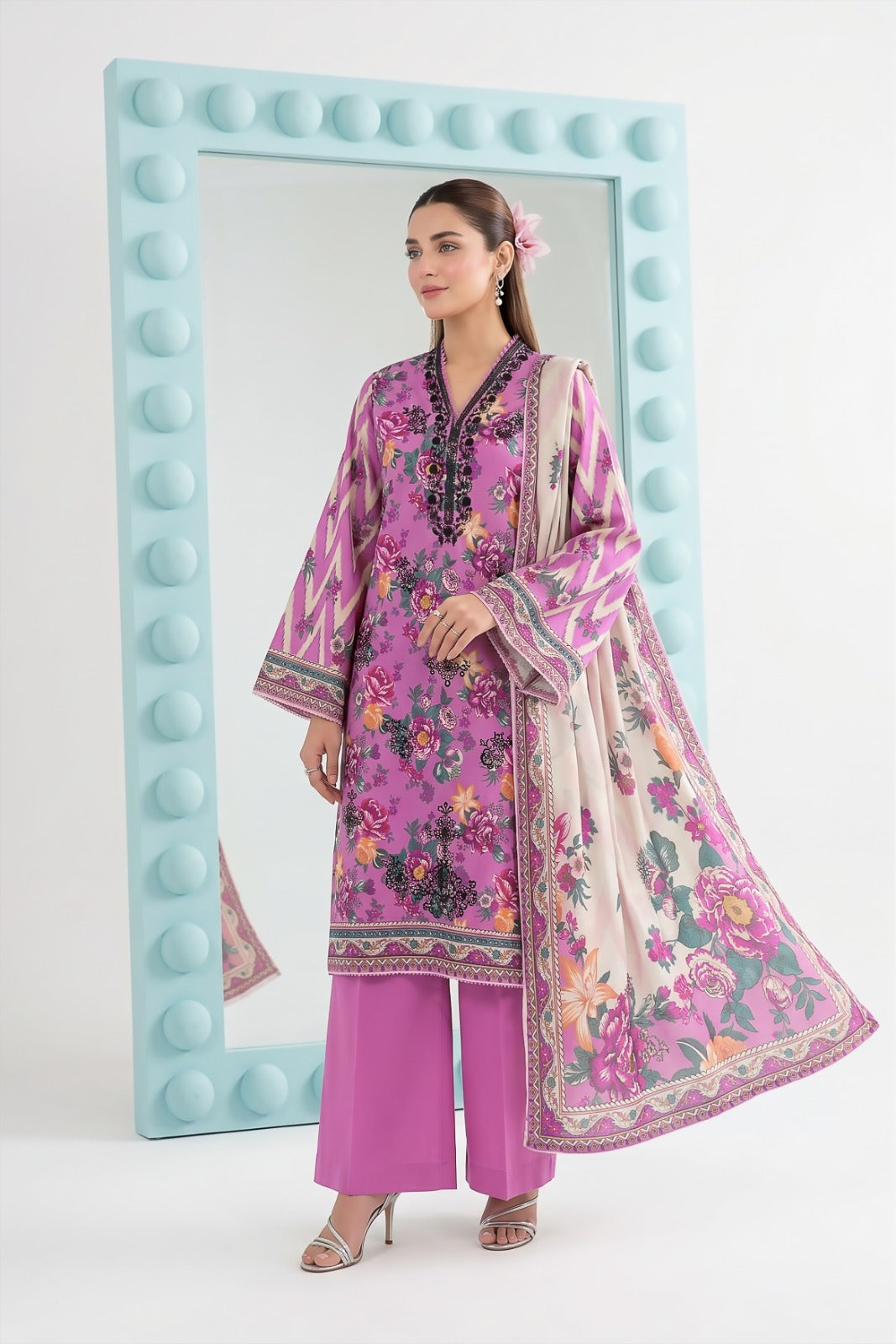 3PC Crystal Embroidered Lawn