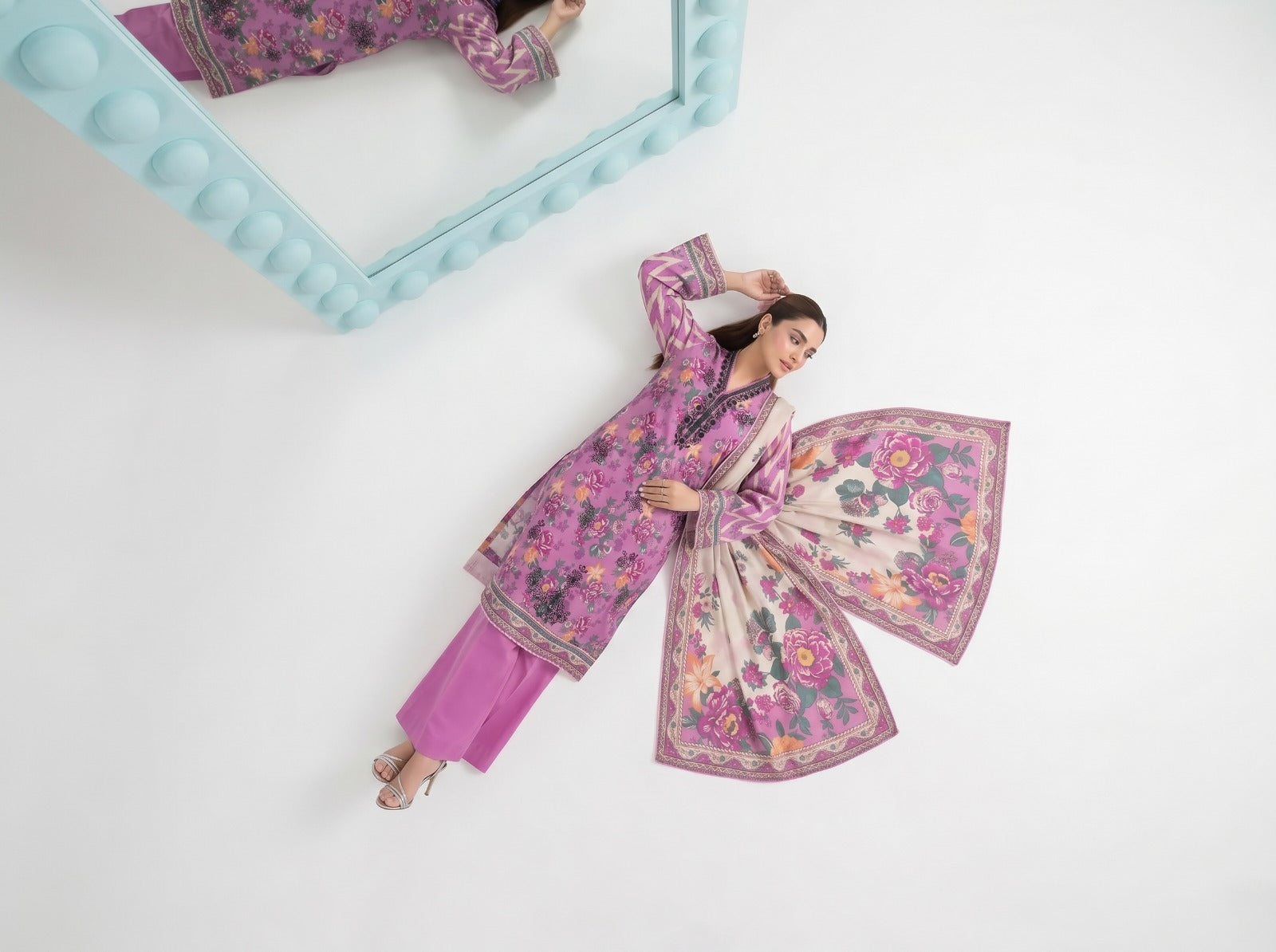 3PC Crystal Embroidered Lawn