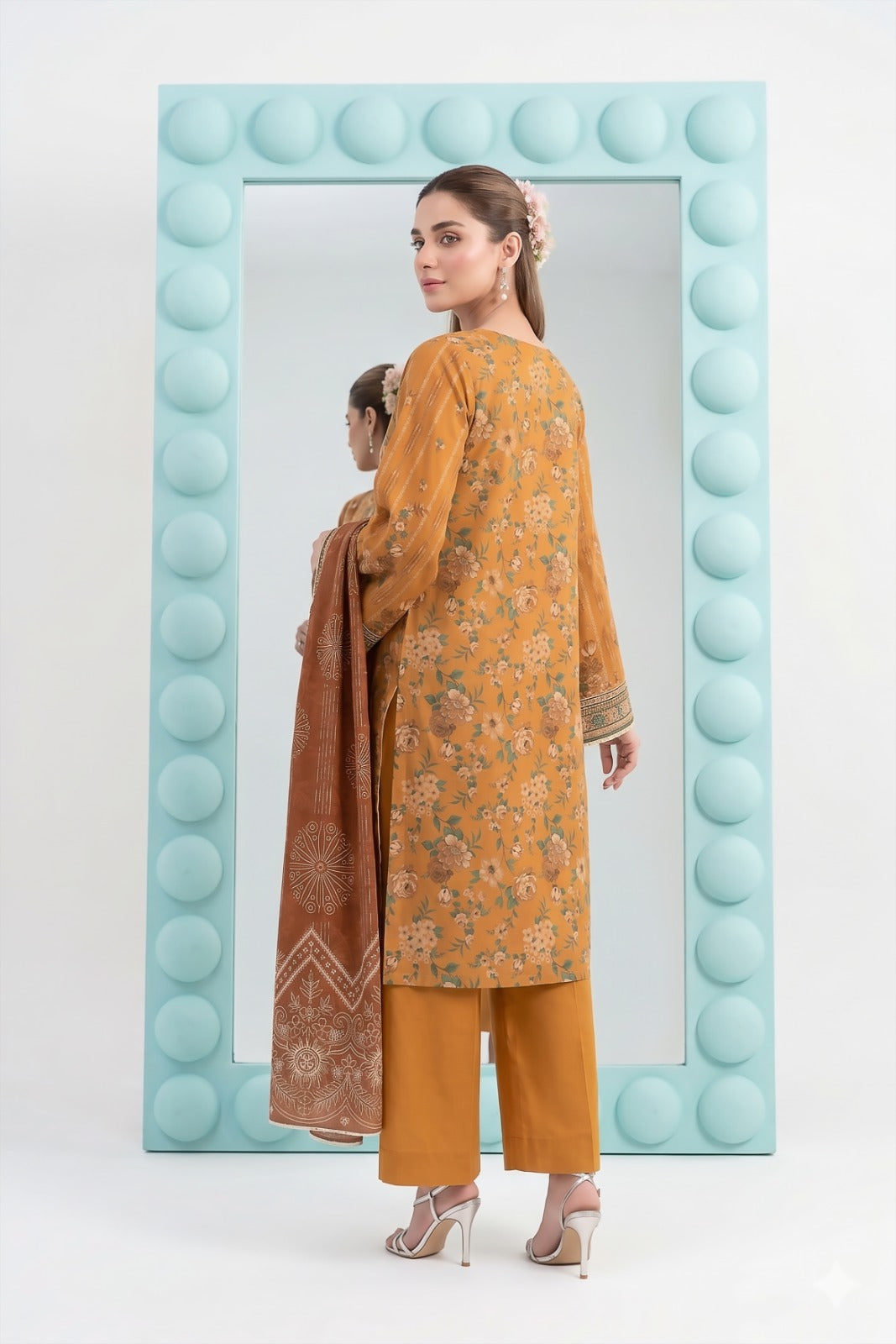 3PC Crystal Embroidered Lawn